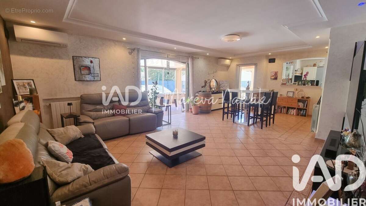 Maison 240 m² à Trans-En-Provence  - photo 6