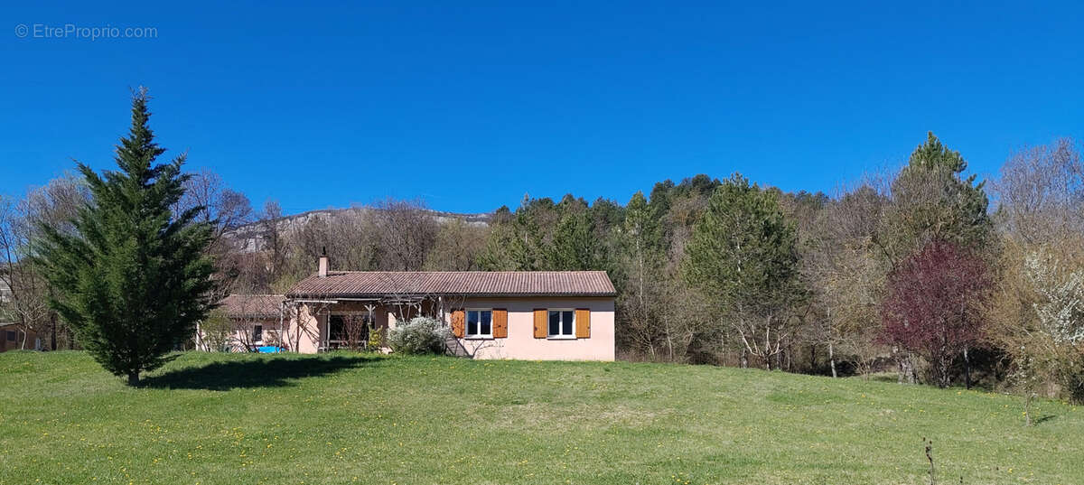 Maison à MONTLAUR-EN-DIOIS