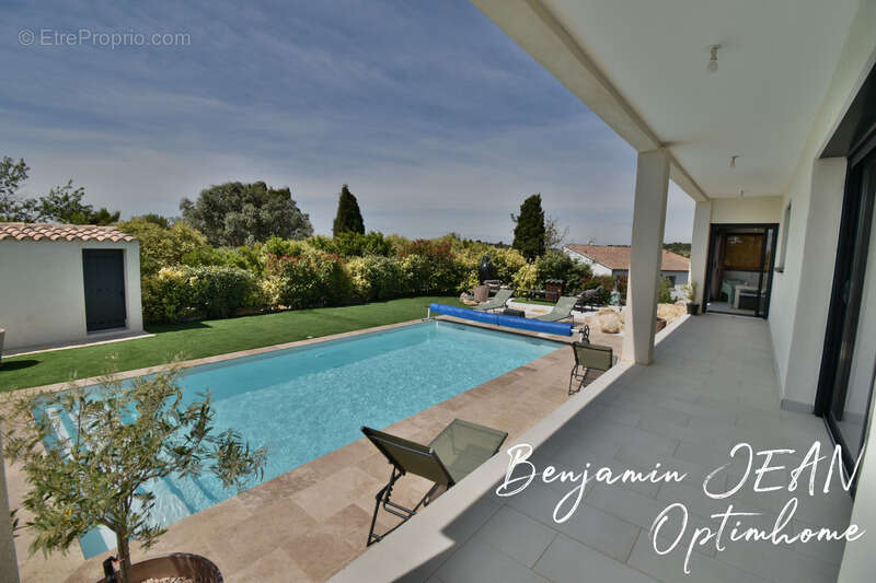 Maison à NISSAN-LEZ-ENSERUNE