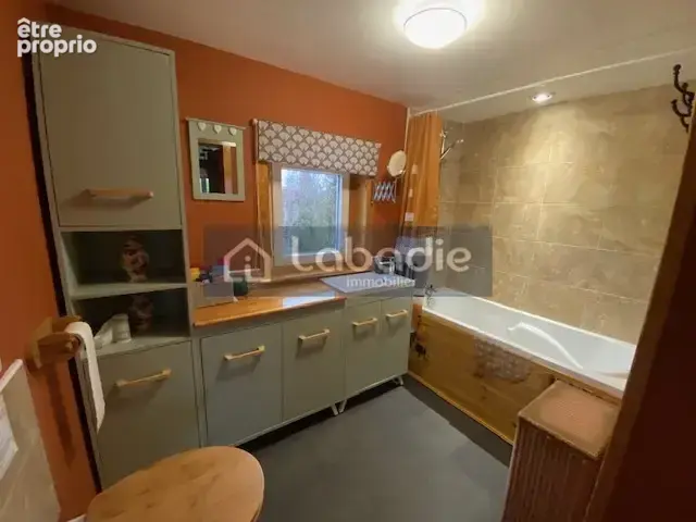Maison en excellent etat, pleine de charme, terrain de 2000m2. - photo 10