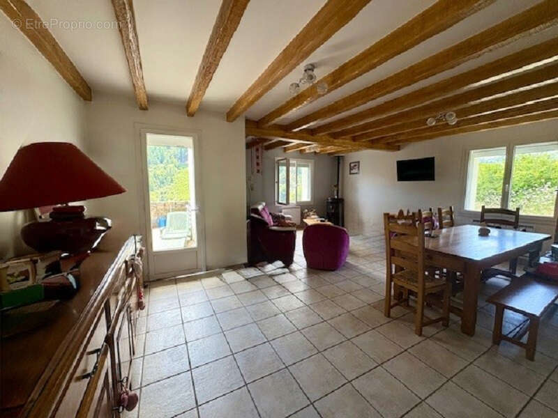 Maison à SAINT-MARTIN-DE-VALAMAS