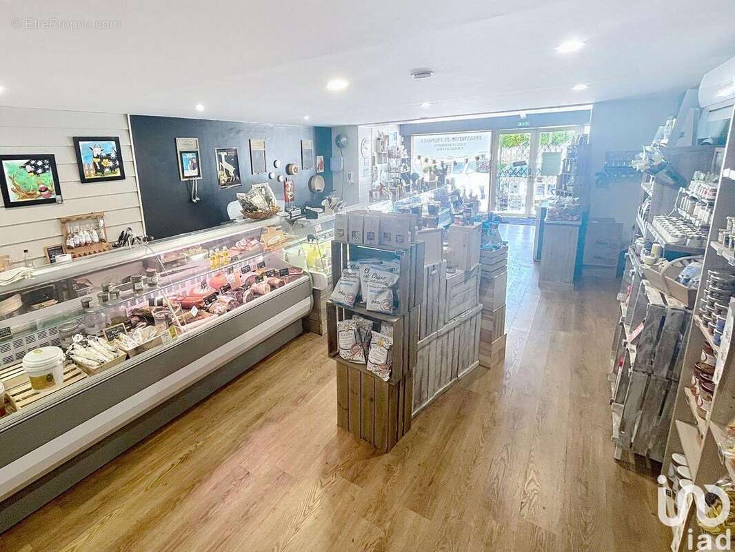 Photo 3 - Commerce à AIGREFEUILLE-D'AUNIS