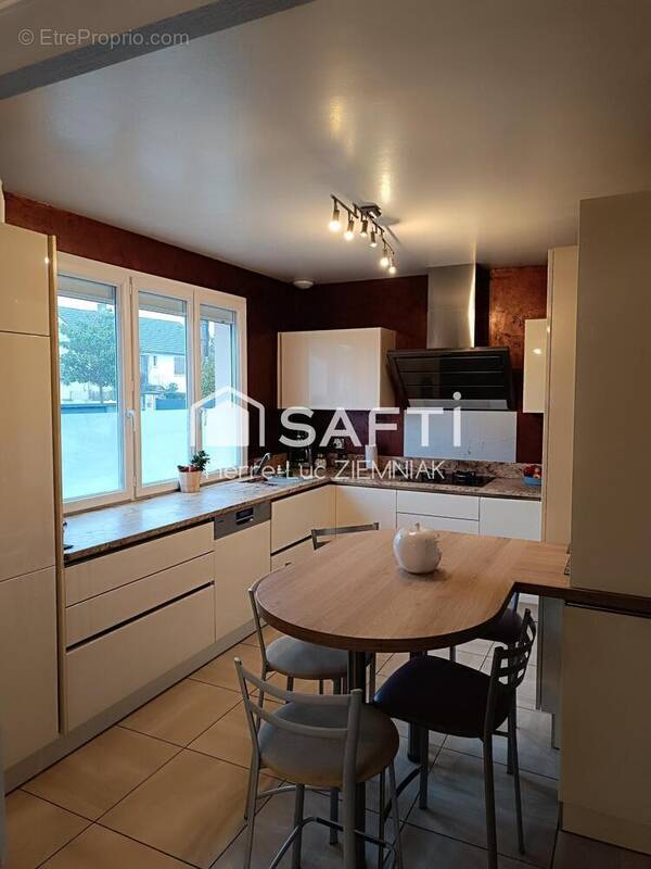 Photo 1 - Maison à ARQUENAY