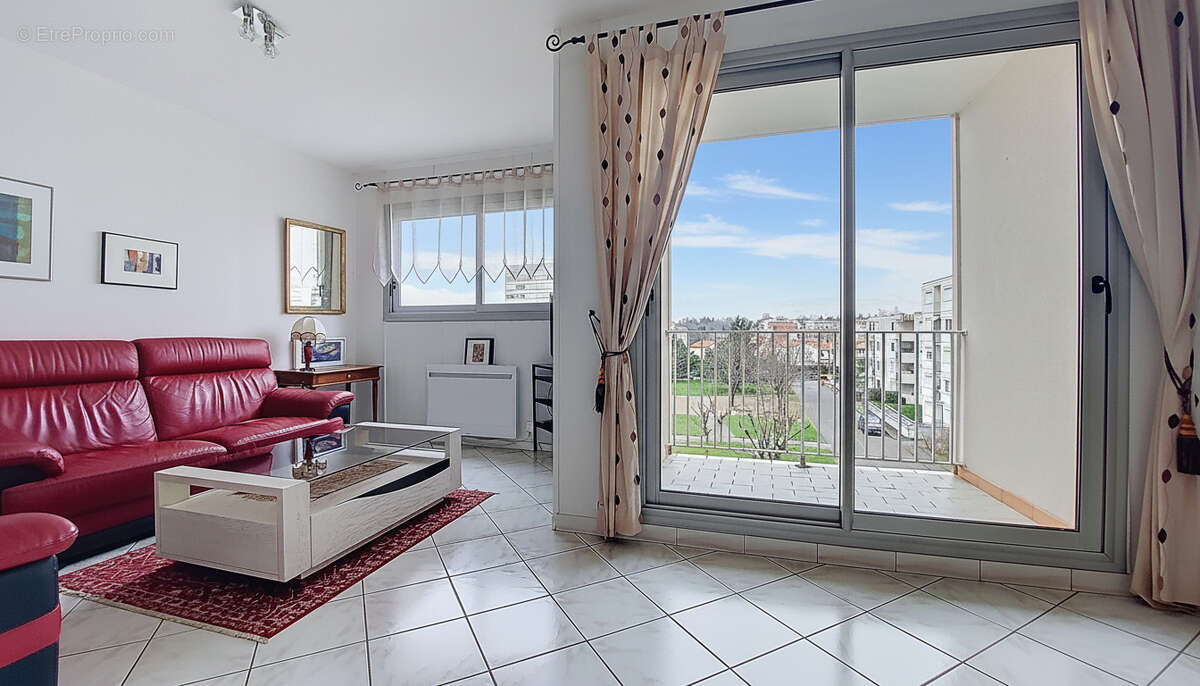 Appartement à SAINT-PRIEST