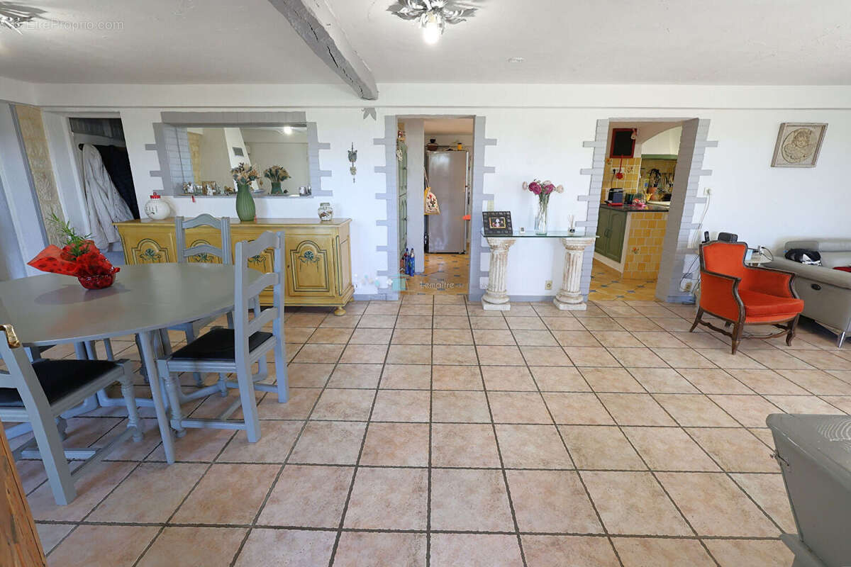 Maison Peymeinade 160 m² avec terrain de 1080 m² - photo 10