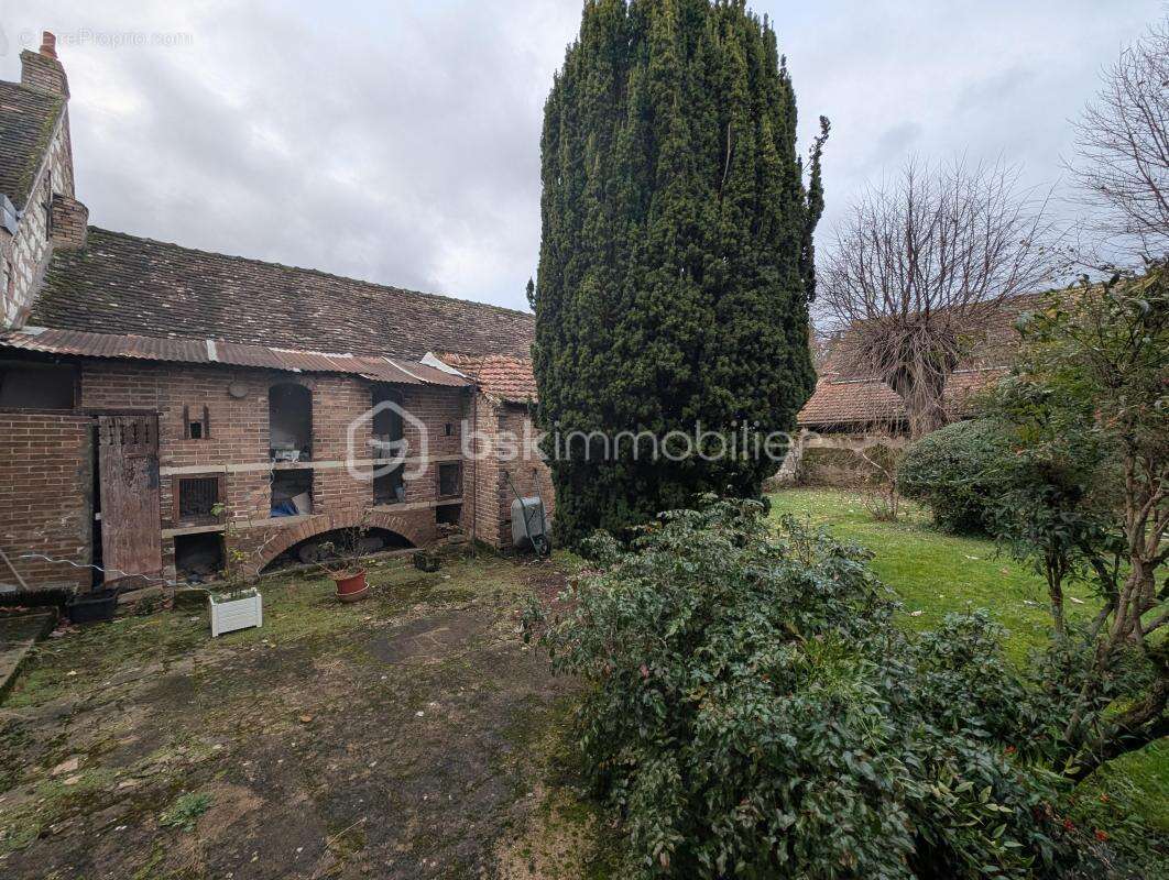 Maison à PONT-SUR-YONNE