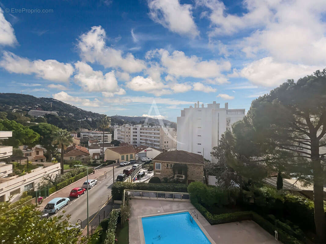 Appartement à LE CANNET