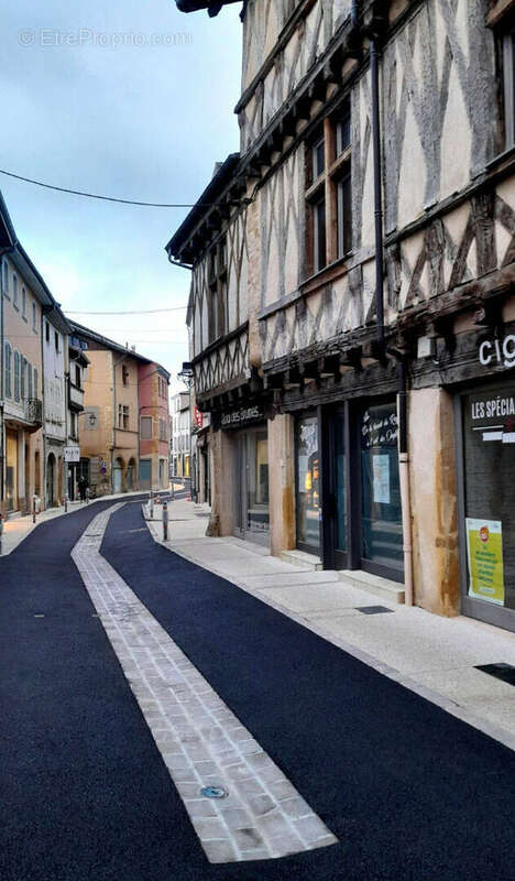 Appartement à CHARLIEU