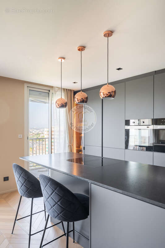 Appartement à MARSEILLE-9E