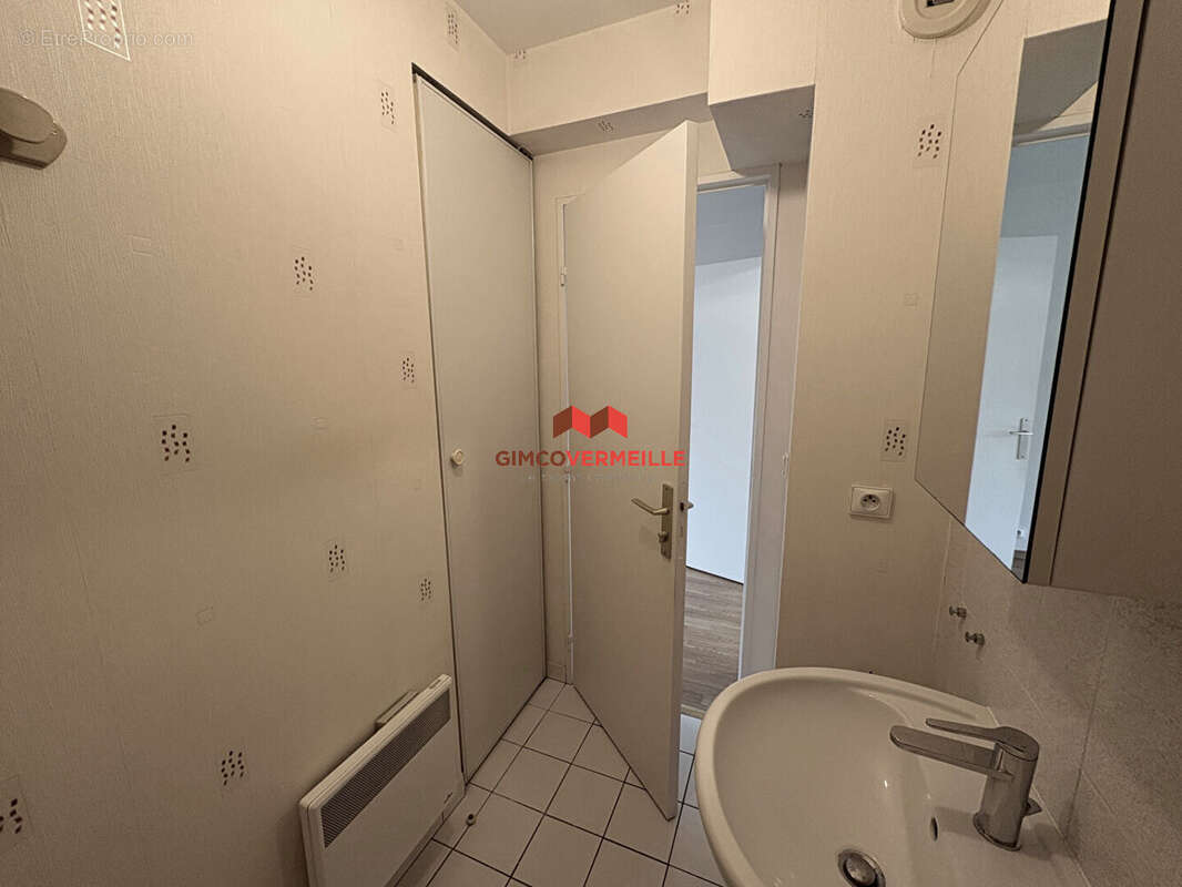 Appartement à VOISINS-LE-BRETONNEUX