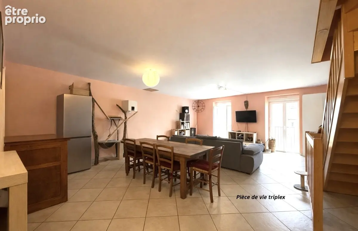 IMMEUBLE DE RAPPORT / CONLIEGE - 7 pièces - 2 logements - 196.56 m² - photo 3