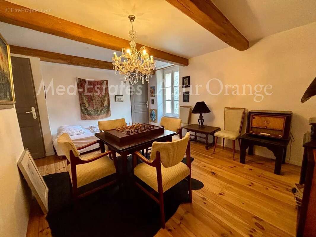 Appartement à LA GARDE-FREINET