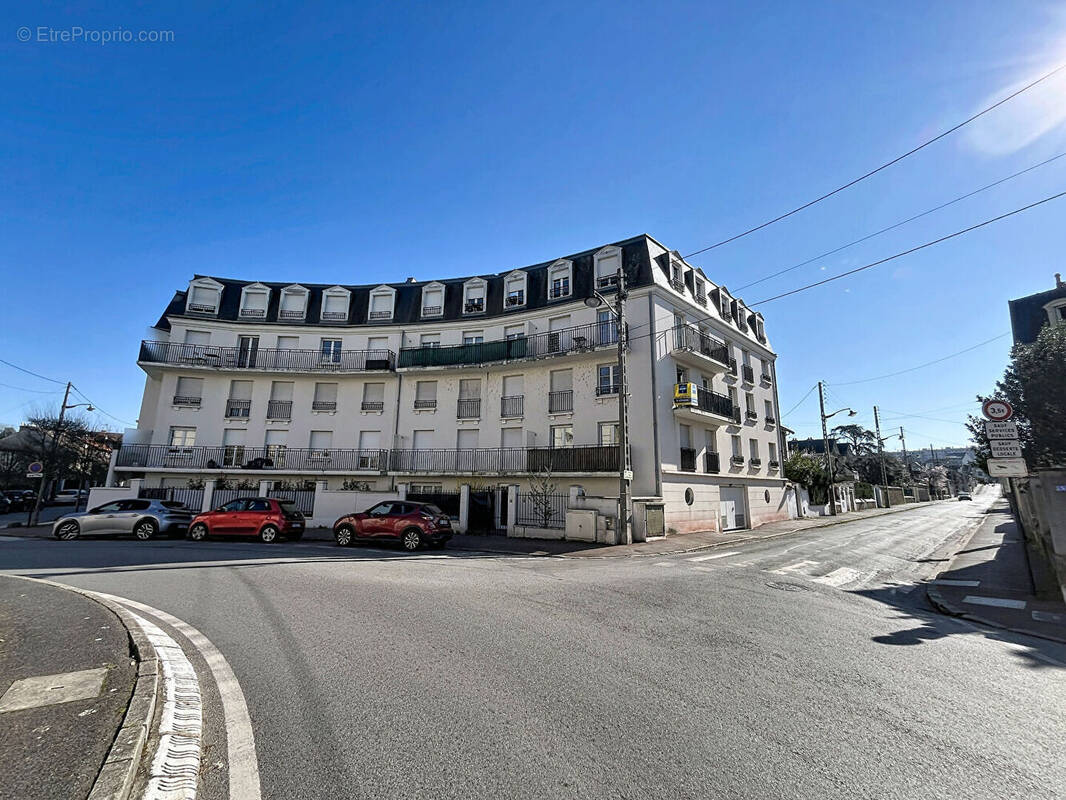 Appartement à CORBEIL-ESSONNES