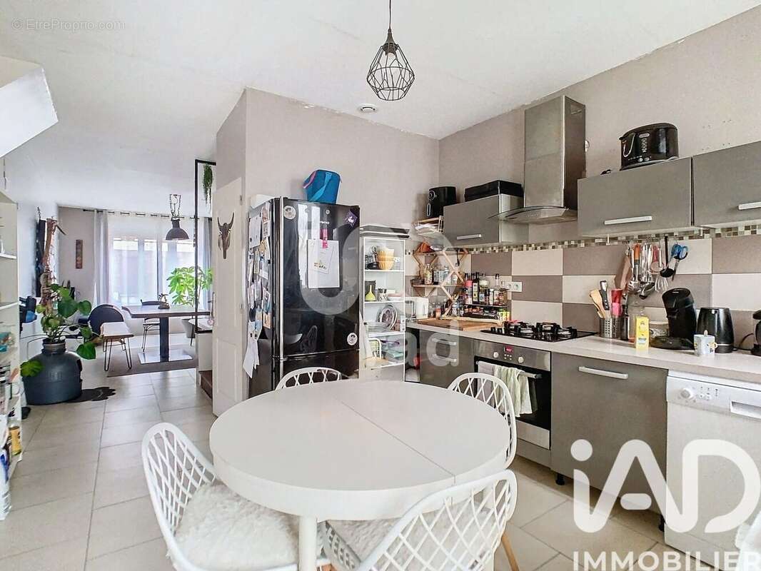 Photo 2 - Maison à FERE-CHAMPENOISE