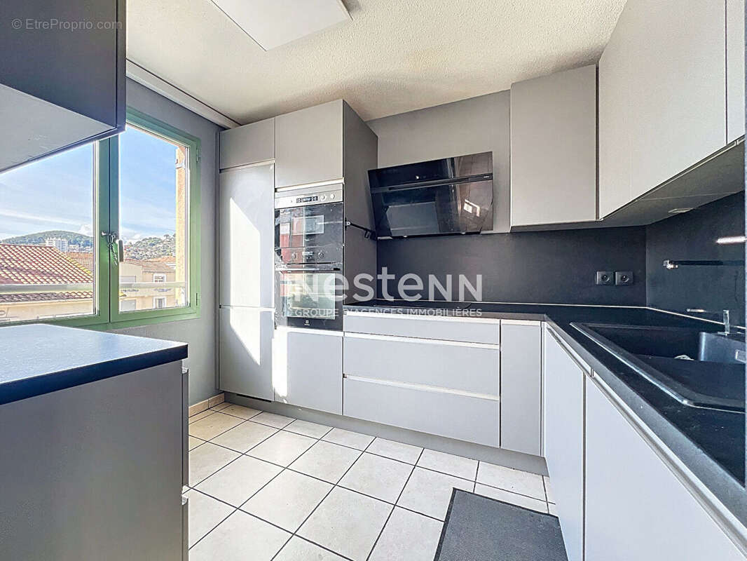 Appartement à VALLAURIS