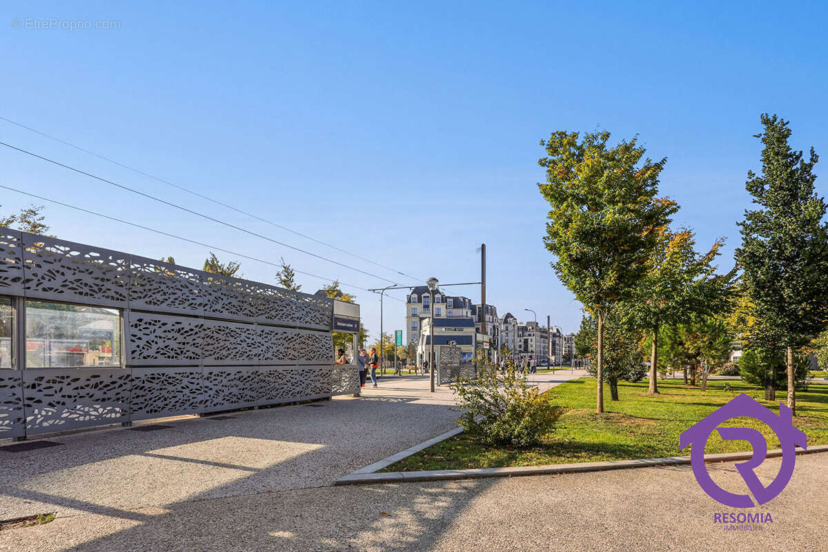 Appartement à CHATILLON