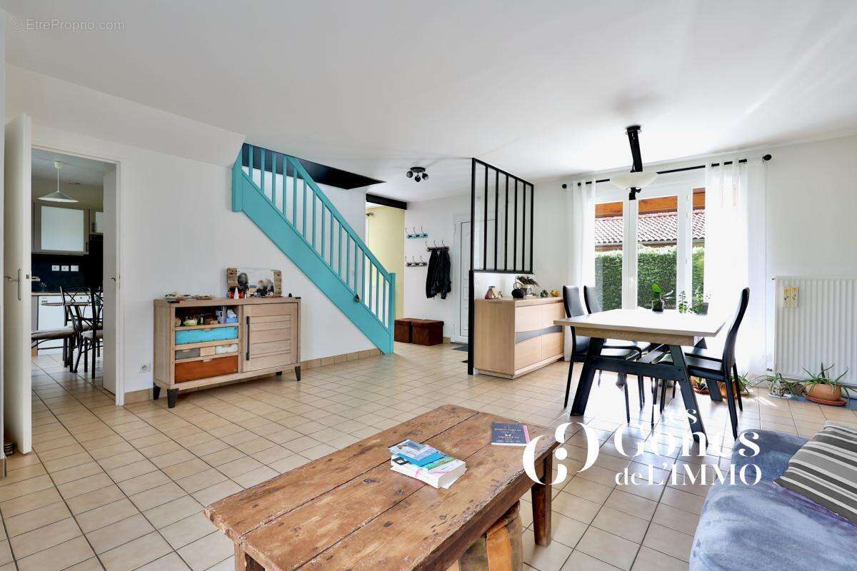 Maison à MARCY-L&#039;ETOILE