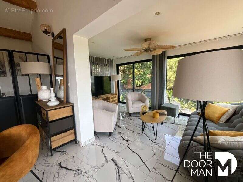 Maison à CAVALAIRE-SUR-MER