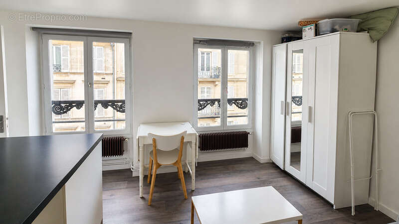 Appartement à vendre 1 pièces PARIS 9EME ARRONDISSEMENT (75) - photo 2