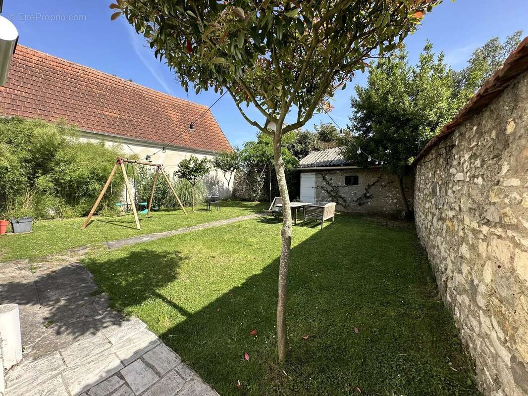Maison à ATTAINVILLE