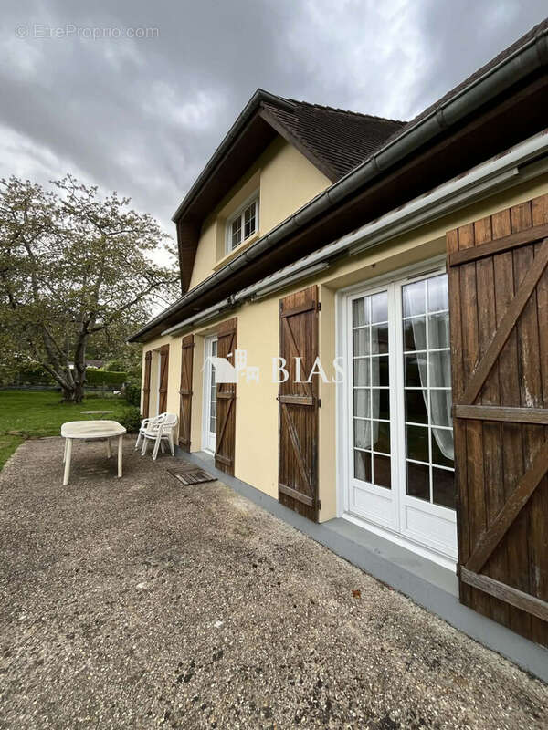 Maison à SAINTE-MARGUERITE-SUR-DUCLAIR