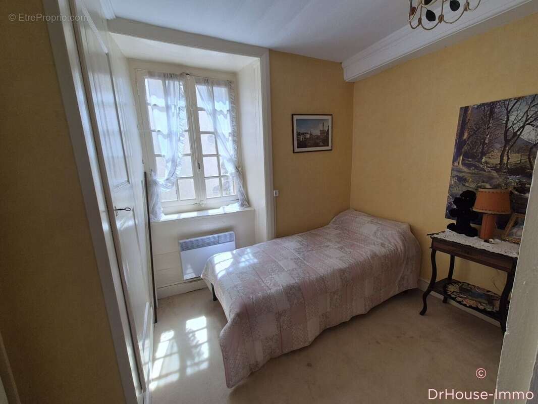 Maison 128 m² à Cunlhat  - photo 17