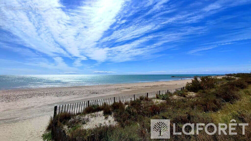 Maison à VIC-LA-GARDIOLE