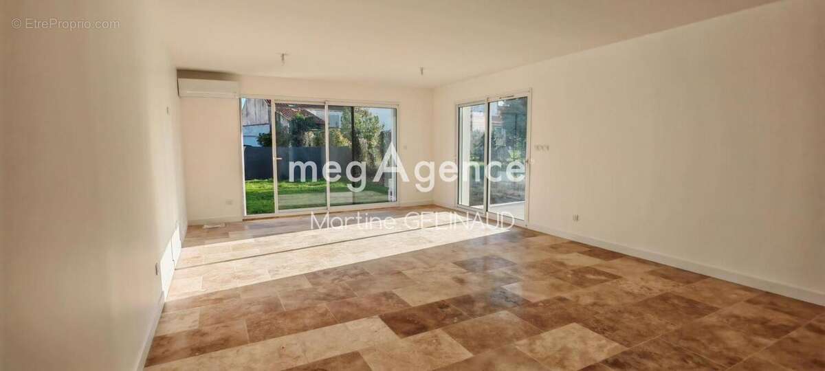 Maison 85 m² à Saintes  - photo 4