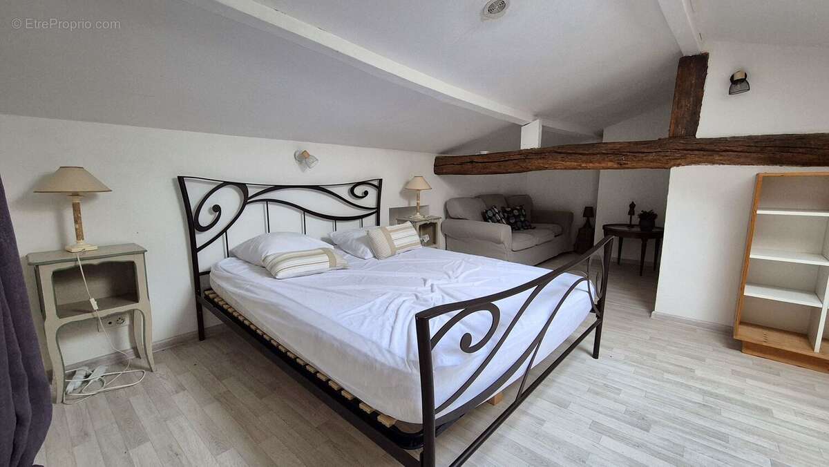 Maison à MOUZEUIL-SAINT-MARTIN