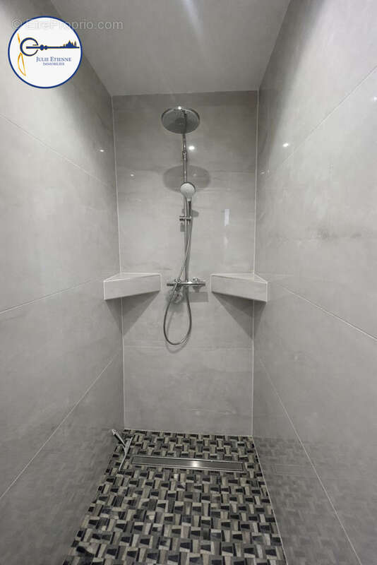 Maison à DOGNEVILLE