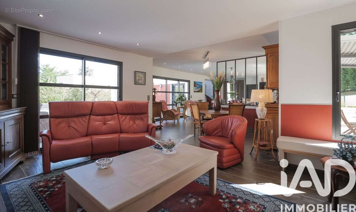 Maison 190 m² à Annonay  - photo 7