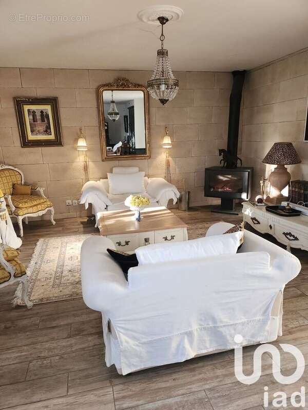 Photo 3 - Maison à SAINT-PANTALEON-DE-LARCHE