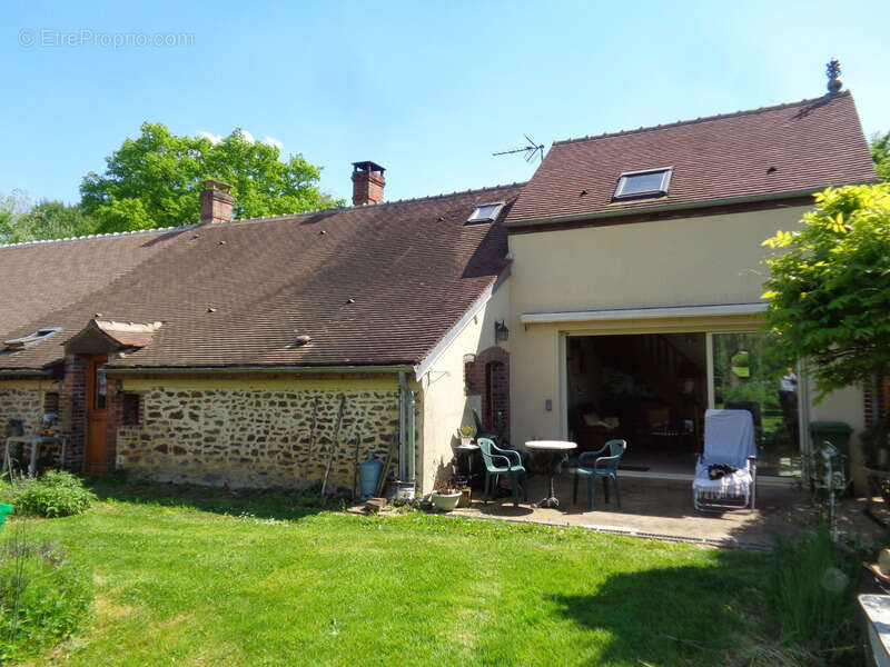 Maisons à vendre TREIGNY (89) Ensemble de deux maison 11pcs 5 ou 6 chbs, piscine, panneau solaire - photo 25