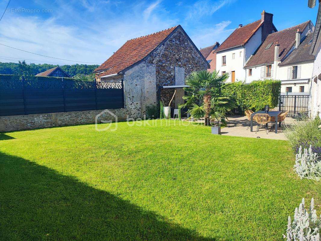 Maison à COULOMMIERS