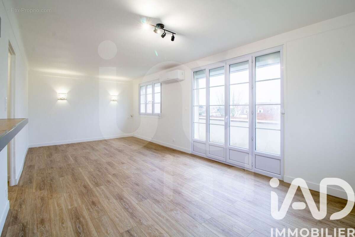 Photo 2 - Maison à VENETTE
