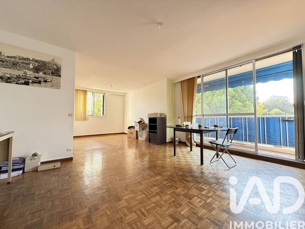 Photo 1 - Appartement à MARSEILLE-9E