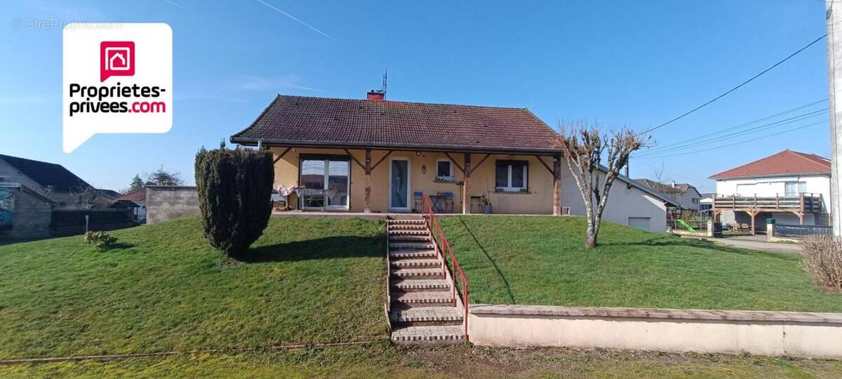Maison à FROIDECONCHE