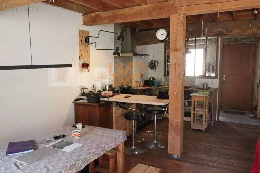 Maison  T4, jardin et dépendances - photo 6
