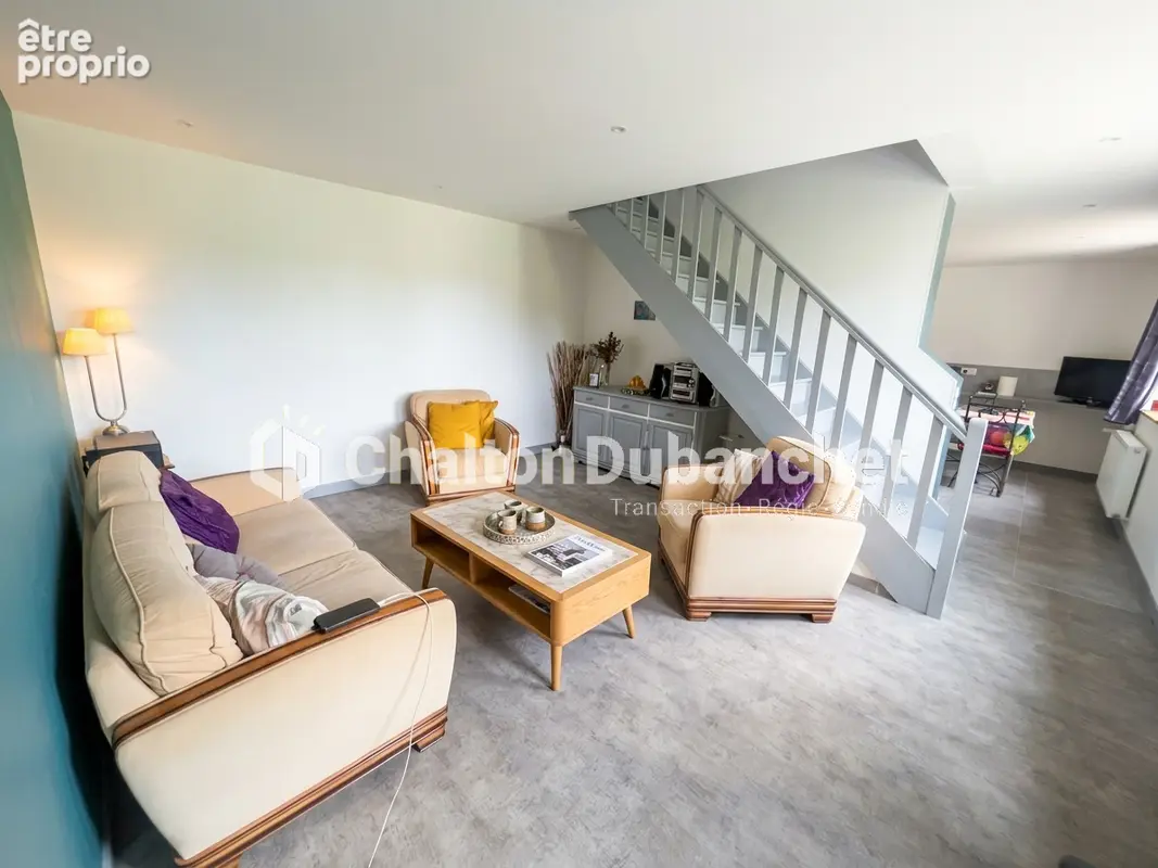 Maison 4 pièces 101 m² à vendre à Montverdun (42130) - photo 2