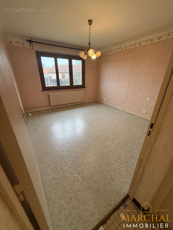 Maison à HAN-SUR-NIED