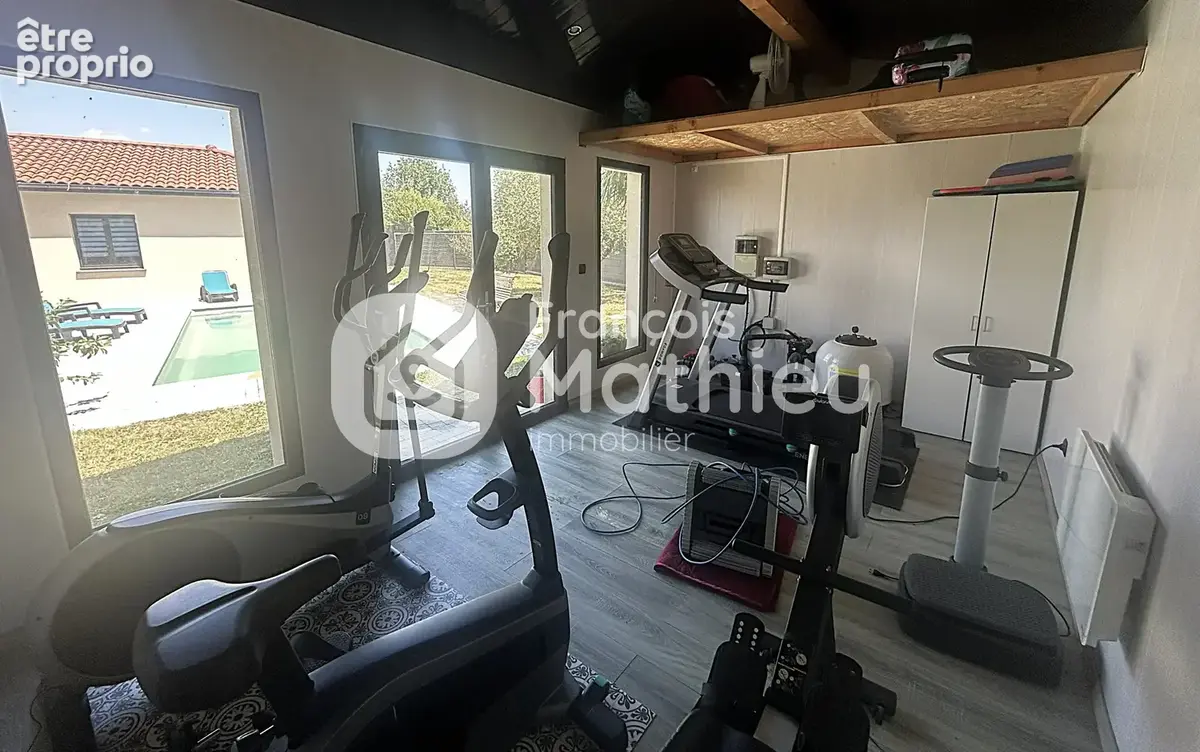Relevant - Maison T5 avec piscine, garage, dépendance et terrain d'environ 1031m2. - photo 18
