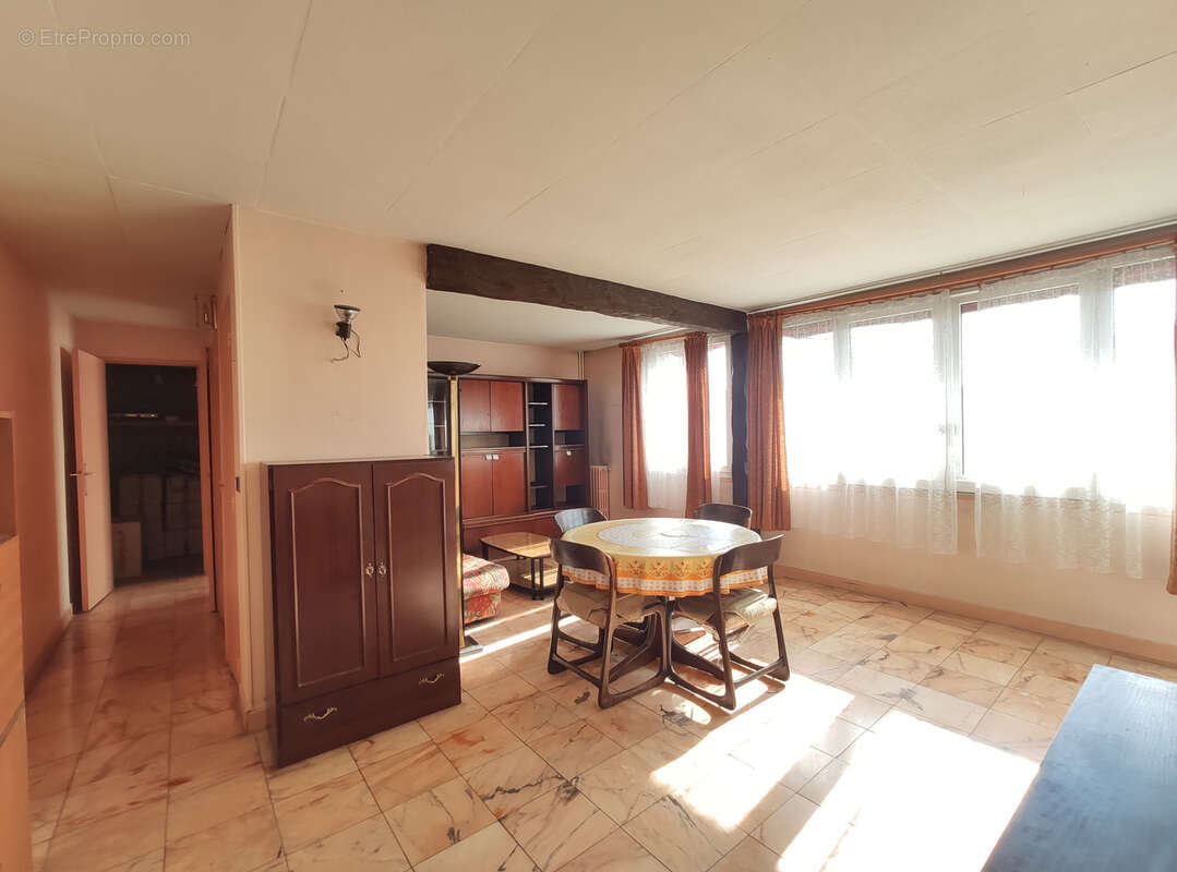 Appartement à VITRY-SUR-SEINE