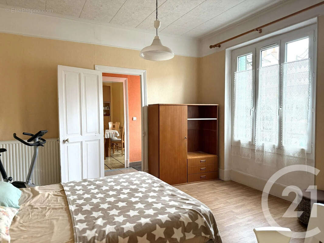 Maison à COSNE-COURS-SUR-LOIRE