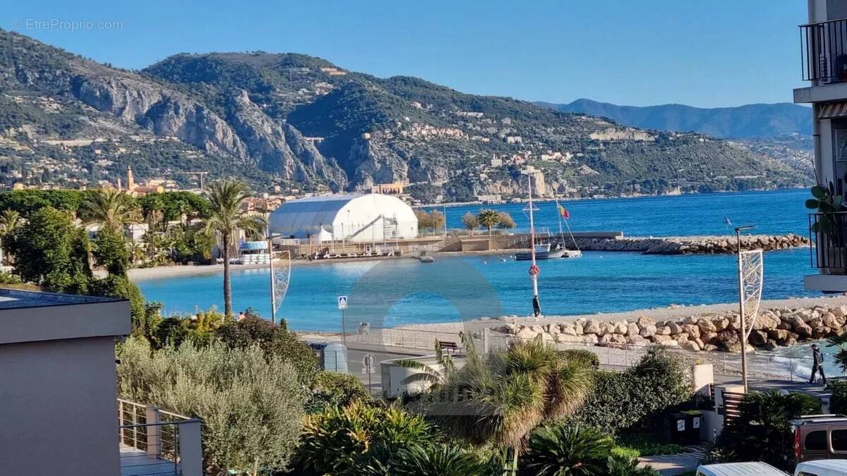 Appartement à ROQUEBRUNE-CAP-MARTIN