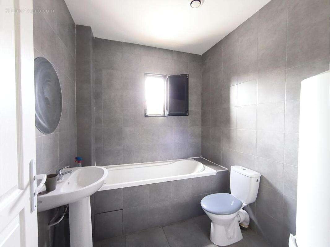 Appartement à MARSEILLE-15E