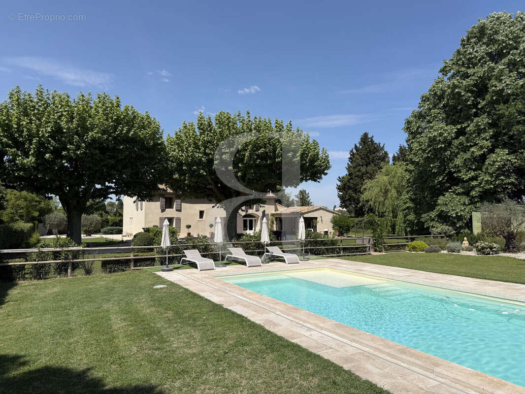 Maison à EYGALIERES