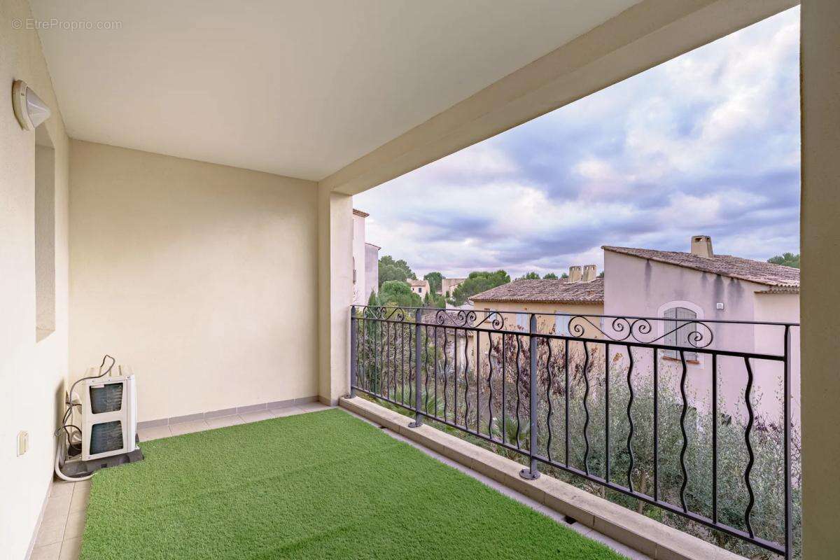 Appartement à MALLEMORT