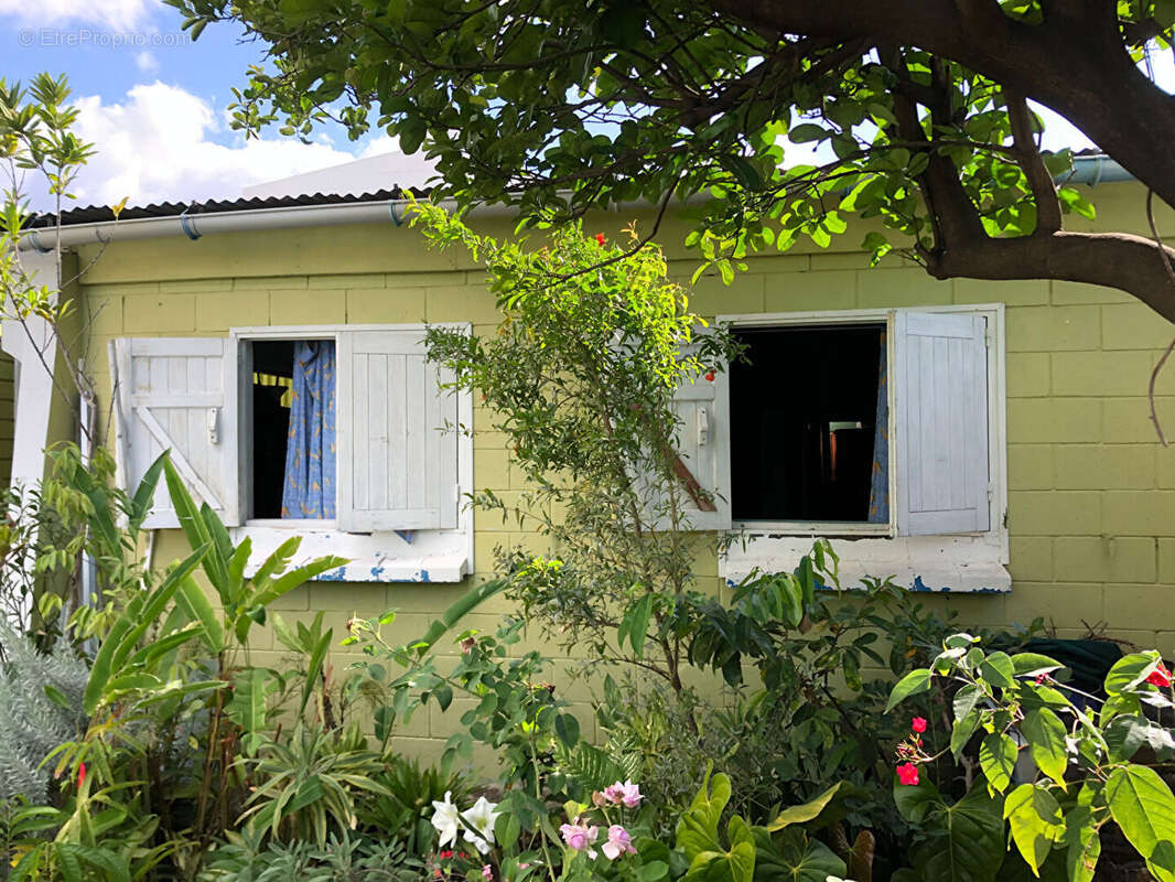 Maison à LE PORT