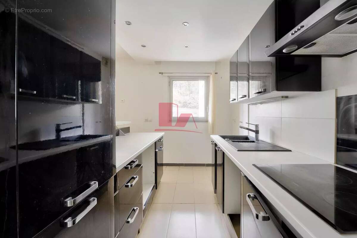 Appartement à ISSY-LES-MOULINEAUX