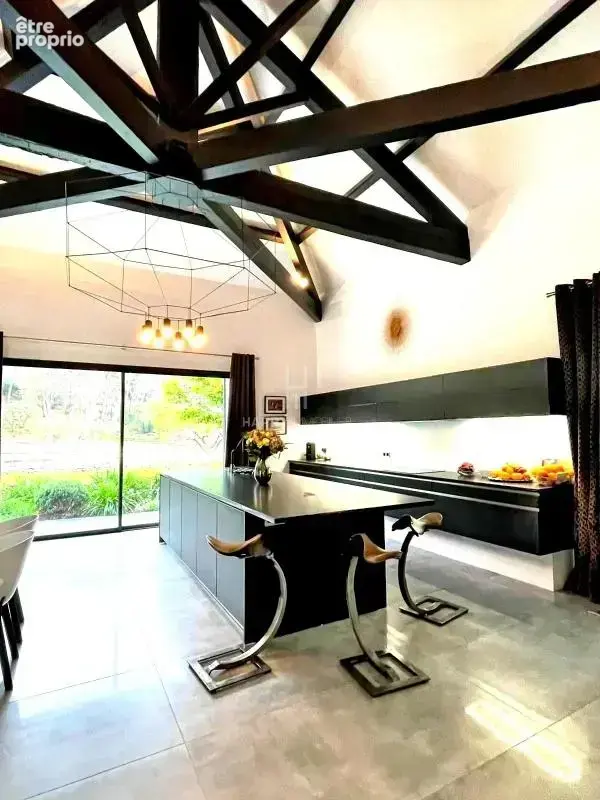 Superbe propriété aux prestations contemporaines, beaux volumes et piscine chauffée - photo 17